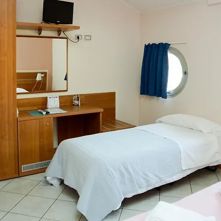 Albergo Meuble Abatjour Mantova Exterior photo