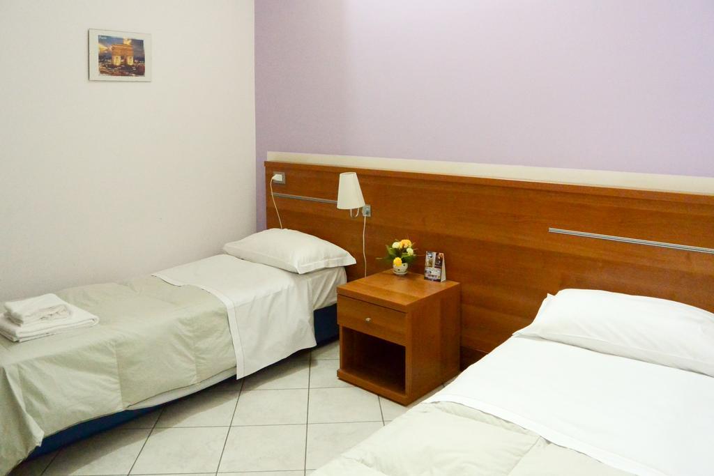 Hotel Meuble Abatjour *