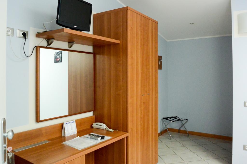 Meuble Abatjour Hotel Mantova