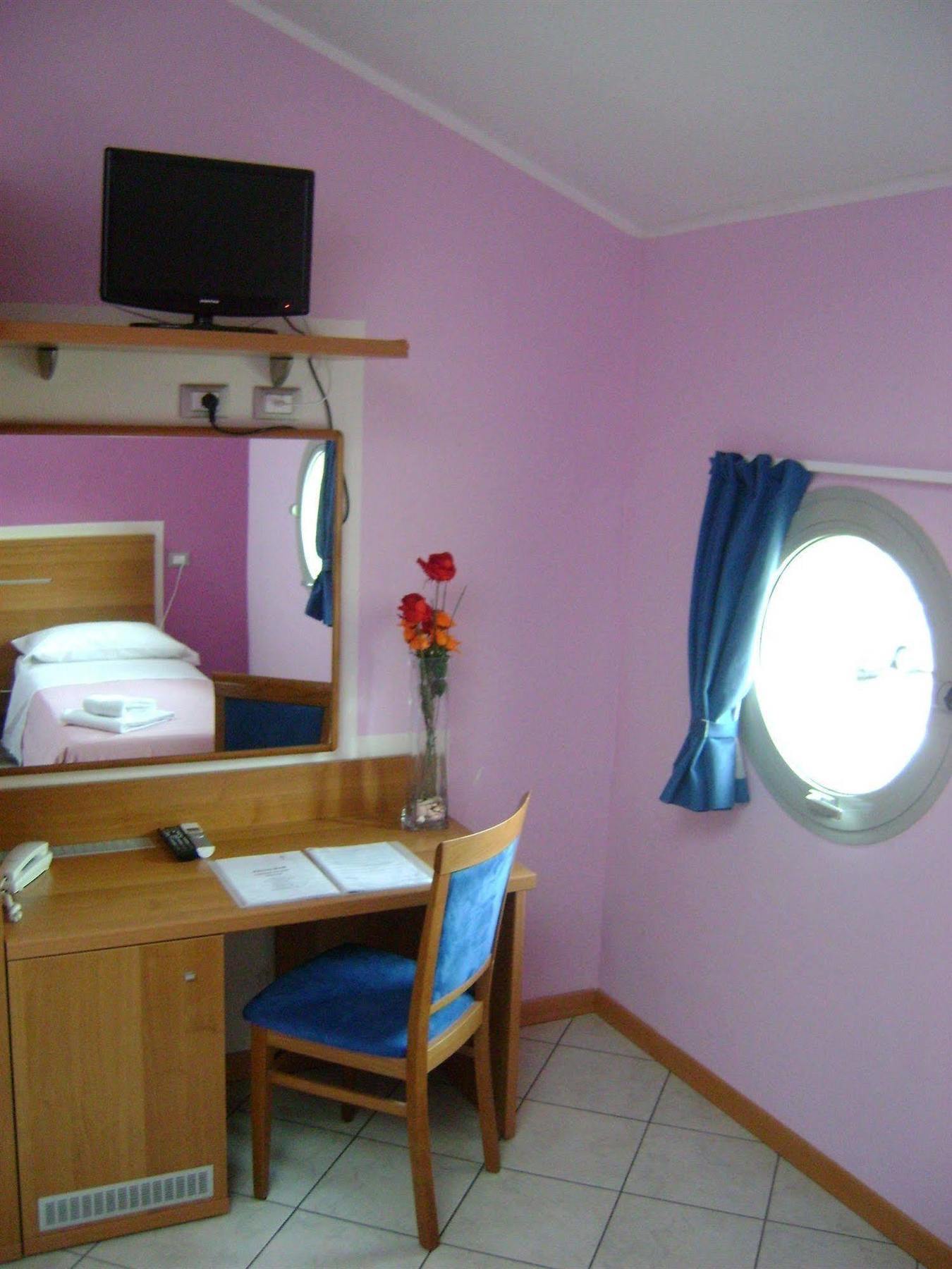 Hotel Meuble Abatjour